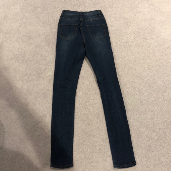 Fashionnova Distressed Dark Denim Skinny Jean - Picture 5 of 6